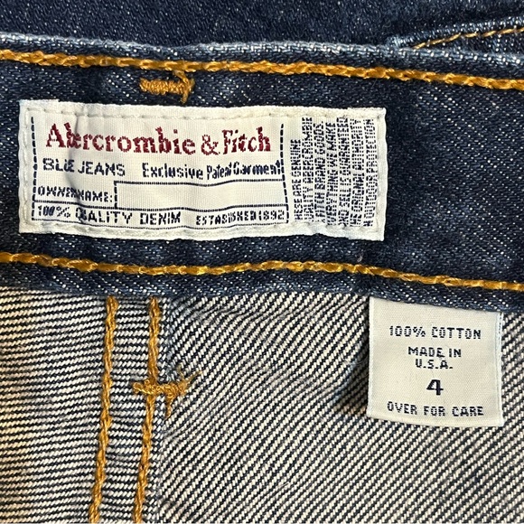 Abercrombie & Finch 5-pocket Bermuda Shorts, Denim | 4 - Picture 15 of 16